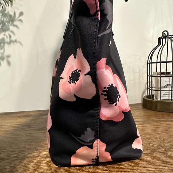 Hayden Top Zip Tote Poppy - Used - Picture 9 of 17